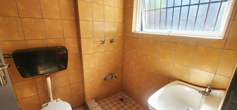 To Let 2 Bedroom Property for Rent in Salt River Western Cape